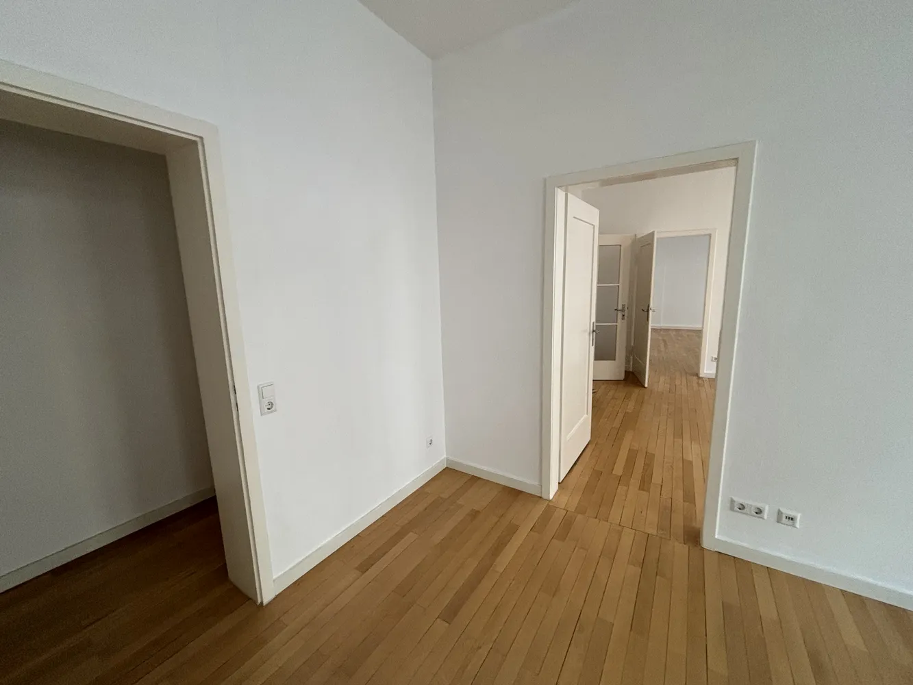 3 room apartment with 106 m² in Stuttgart – Photo 4