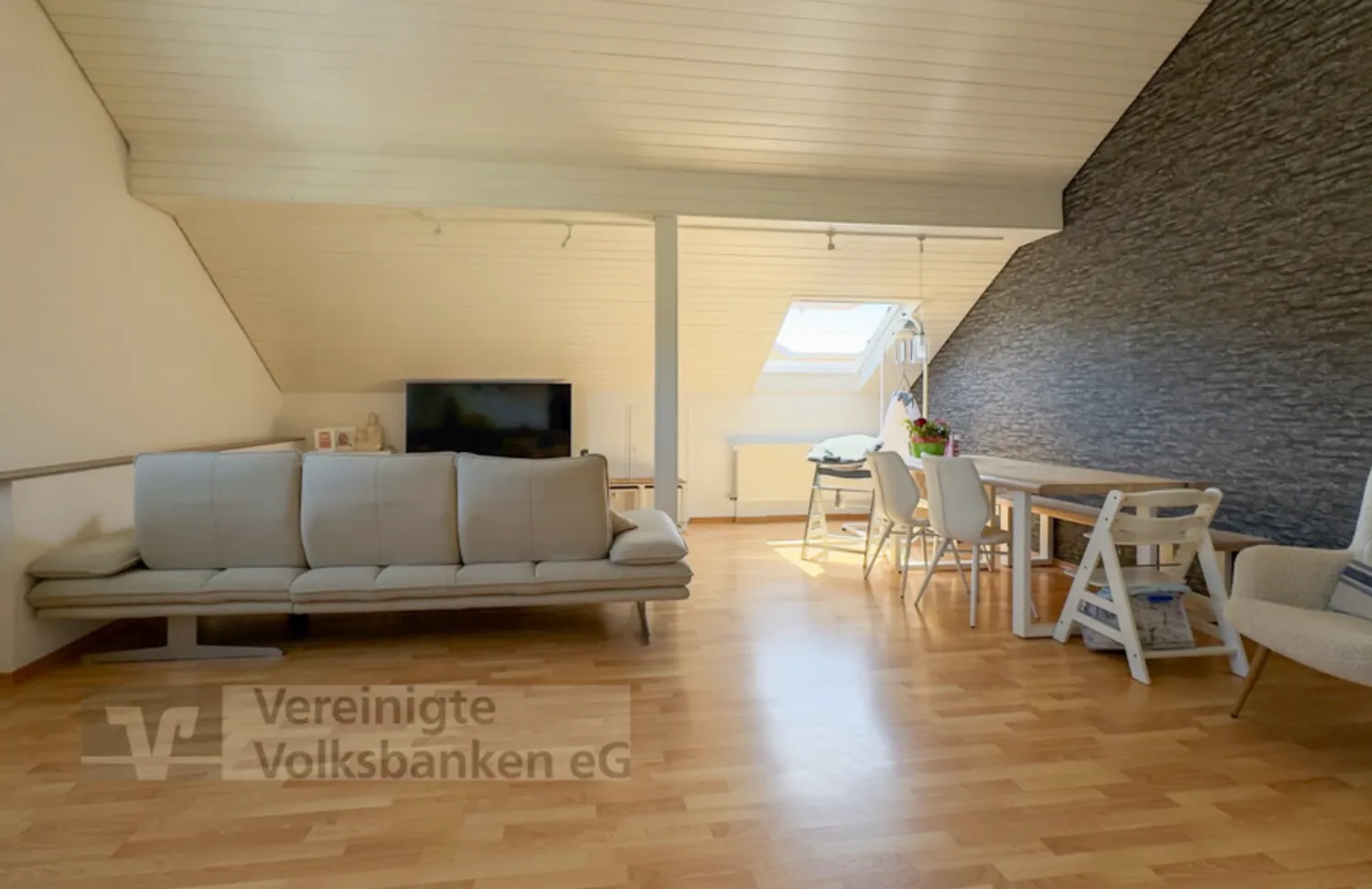 4 Zimmer Wohnung mit 85 m² in Reutlingen – Bild 2