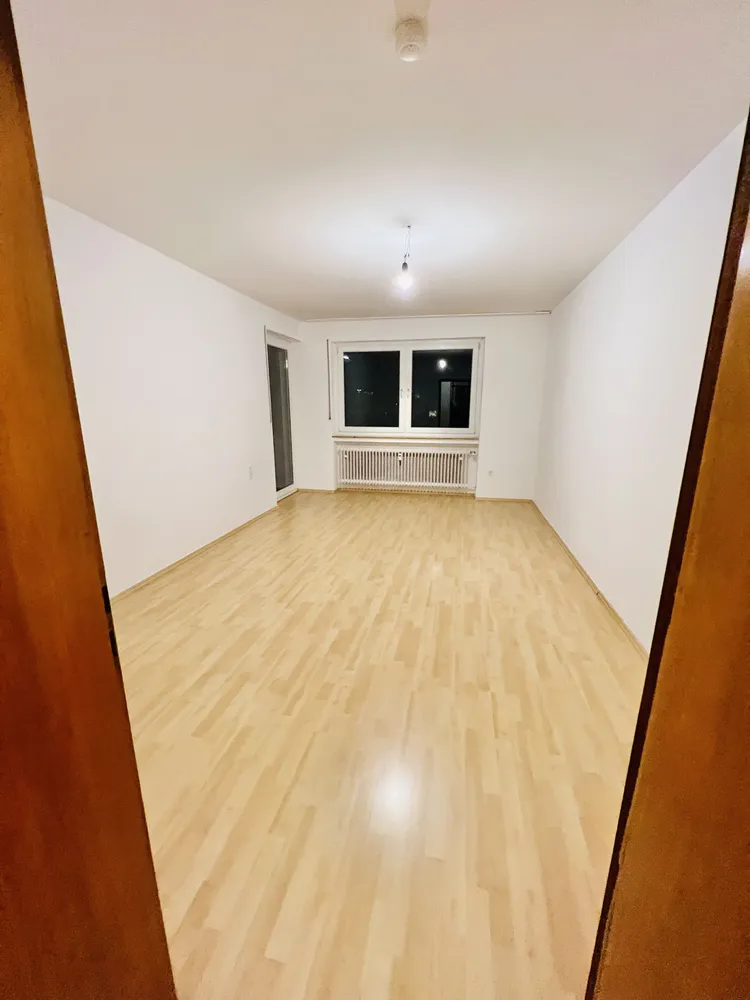 4 Zimmer Wohnung mit 100 m² in Erlangen – Bild 2