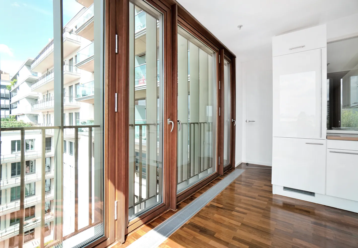 2 room apartment with 153 m² in Berlin – Photo 11