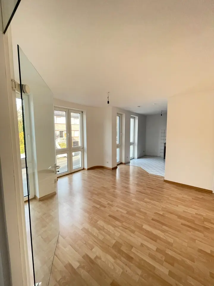 2 Zimmer Wohnung mit 93 m² in Mönchengladbach – Bild 3