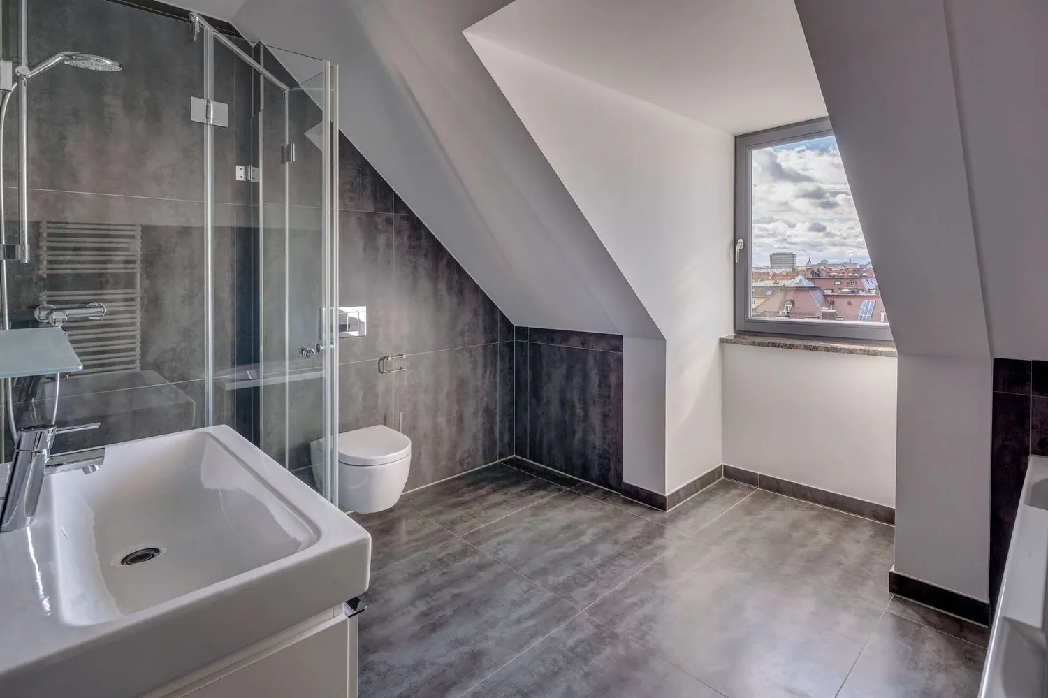 5 Zimmer Wohnung mit 175 m² in München – Bild 6