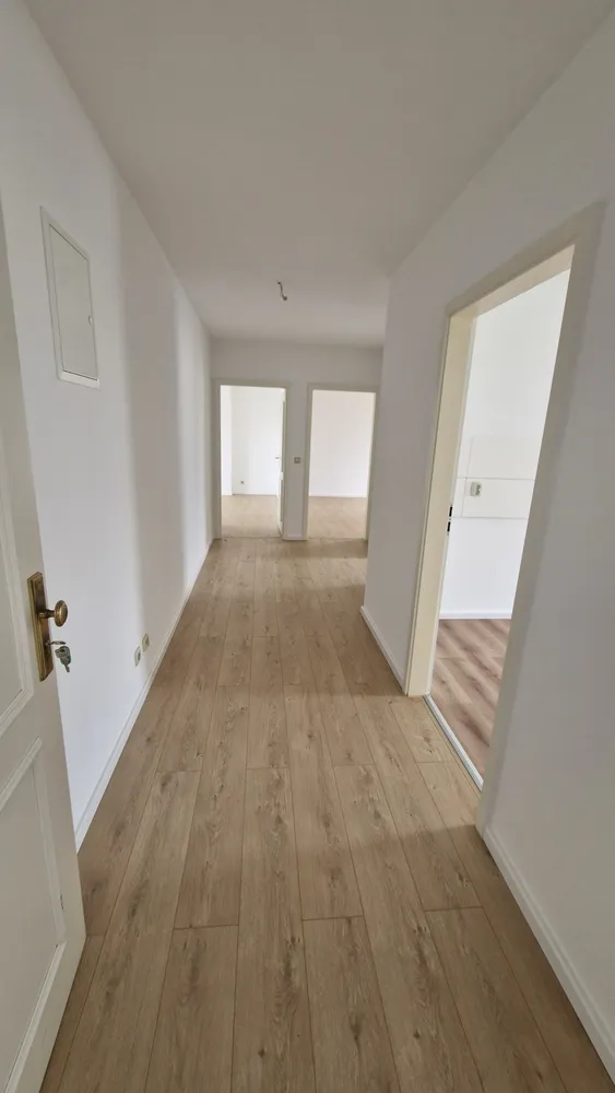 2 Zimmer Wohnung mit 80 m² in Magdeburg – Bild 4