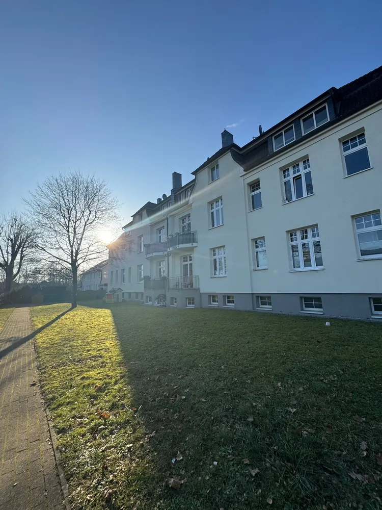 3 Zimmer Wohnung mit 105 m² in Lübeck – Bild 2