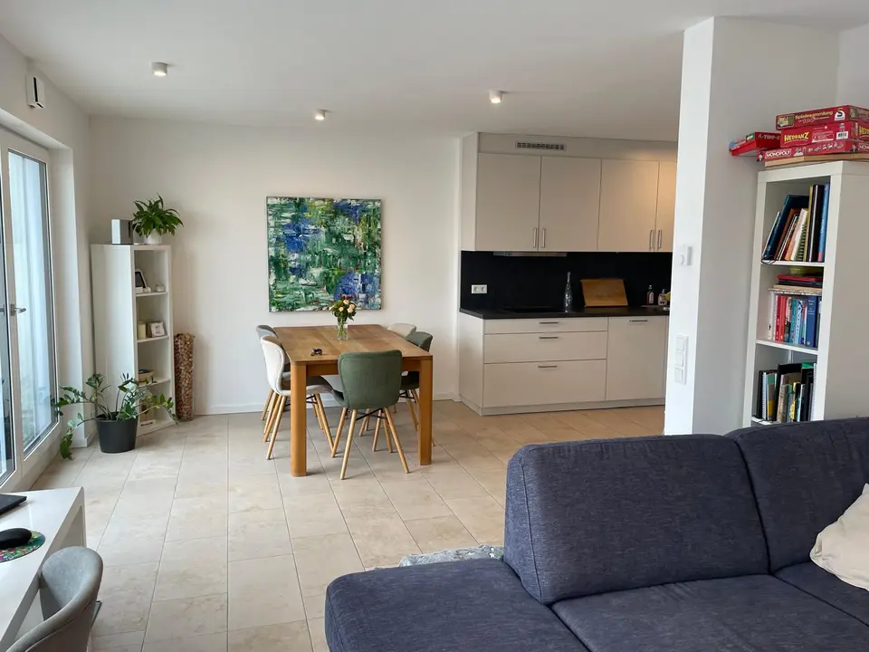 4 Zimmer Wohnung mit 111 m² in Ingolstadt – Bild 1