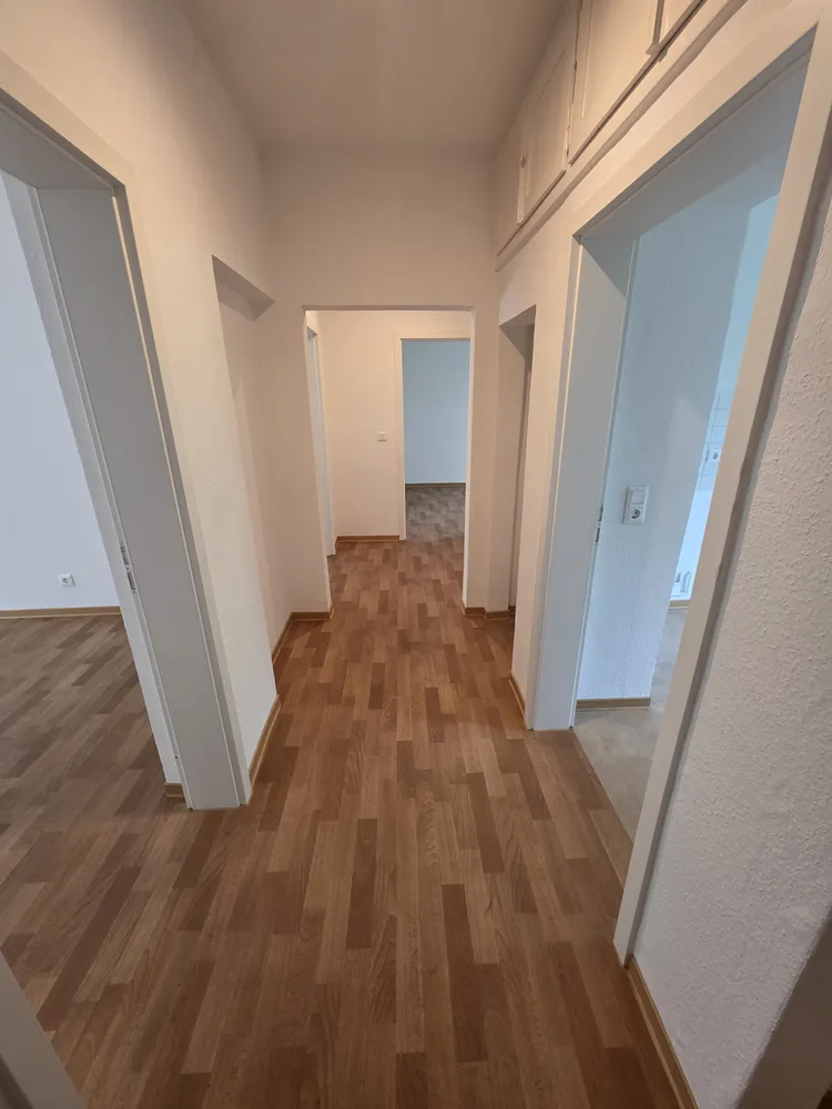 3 Zimmer Wohnung mit 61 m² in Bitterfeld-Wolfen – Bild 2