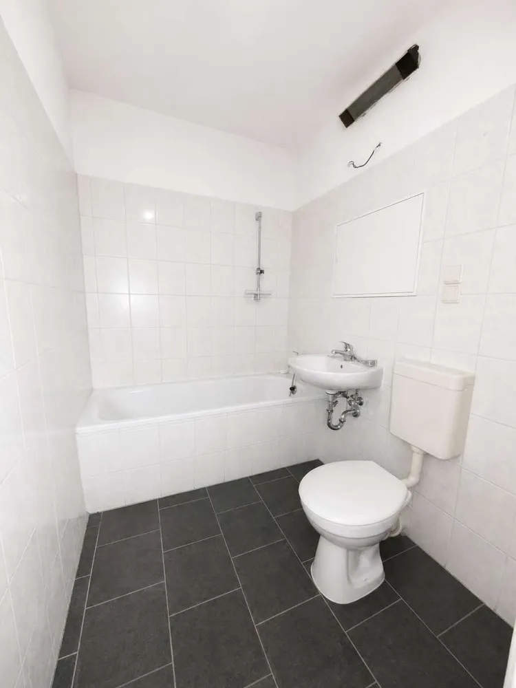 2 Zimmer Wohnung mit 49 m² in Halle (Saale) – Bild 5