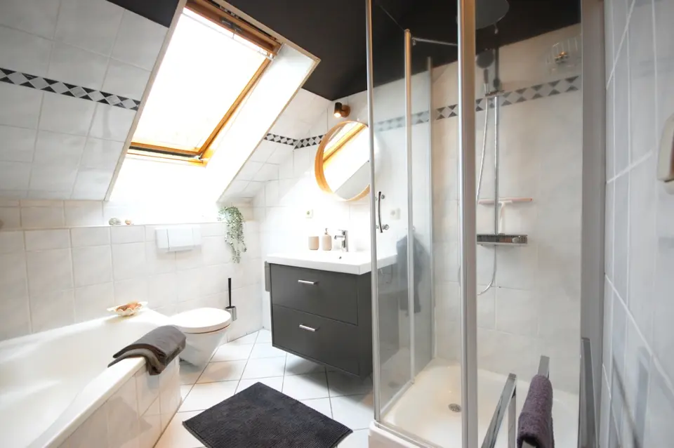 4 Zimmer Wohnung mit 105 m² in Lübeck – Bild 4