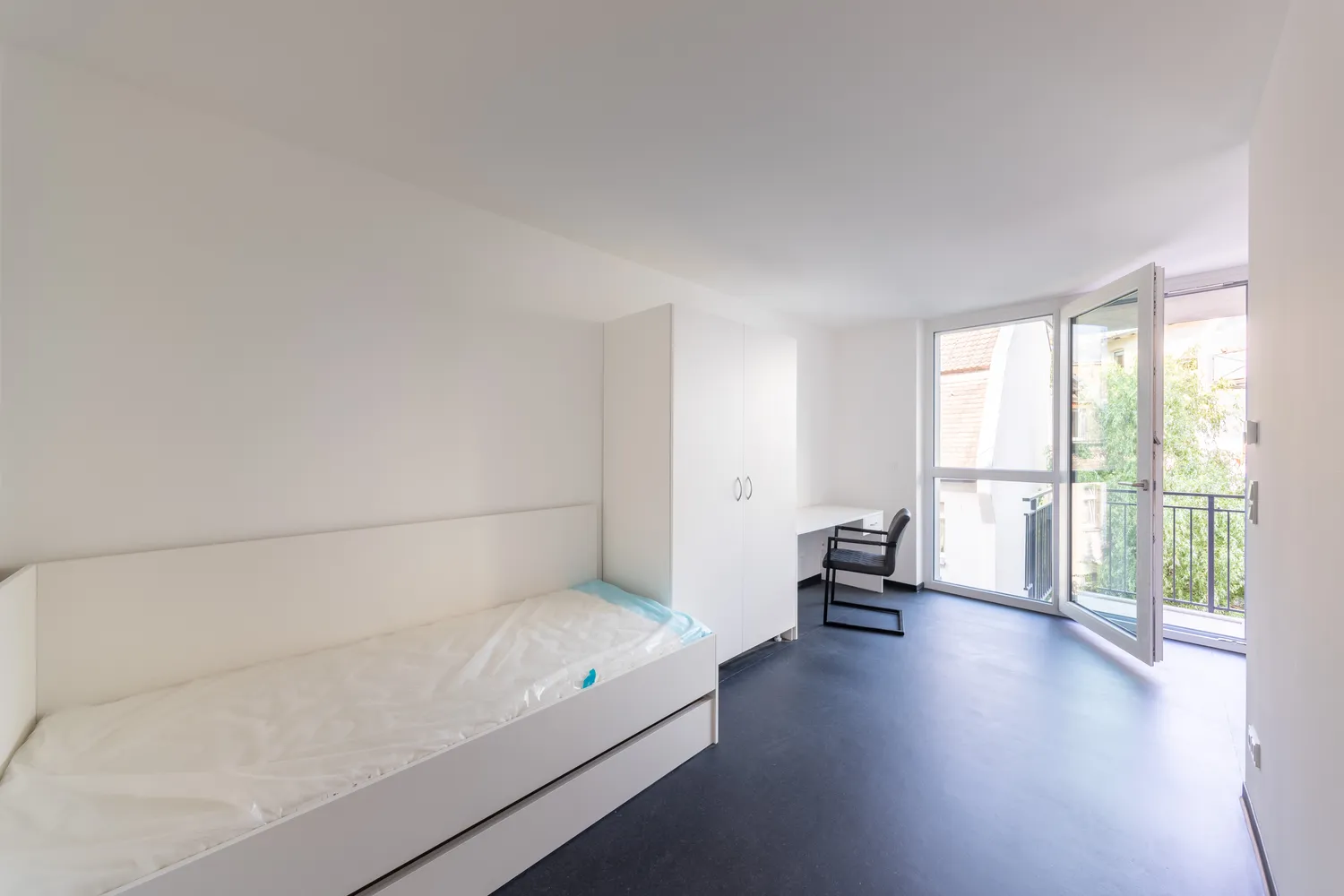 1 Zimmer Wohnung mit 26 m² in Halle (Saale) – Bild 1