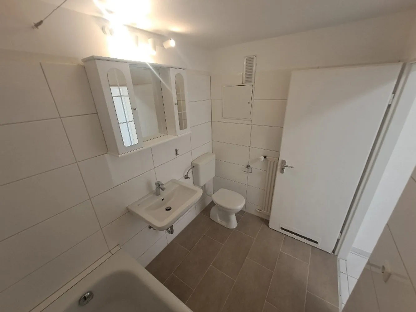 1 Zimmer Wohnung mit 30 m² in Frankfurt am Main – Bild 11