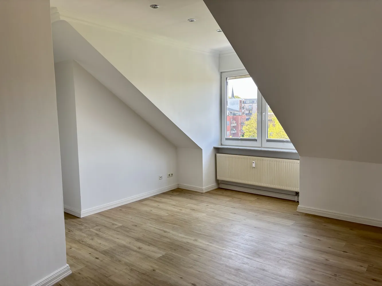 5 Zimmer Wohnung mit 126 m² in Pinneberg – Bild 7