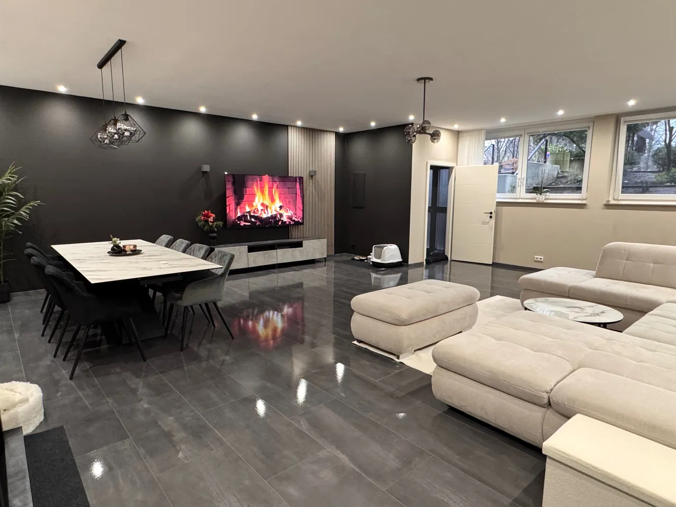 4 Zimmer Wohnung mit 163 m² in Krefeld – Bild 1