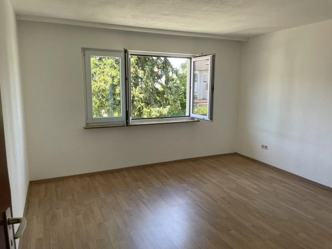 3 Zimmer Wohnung mit 78 m² in Karlsruhe – Bild 4