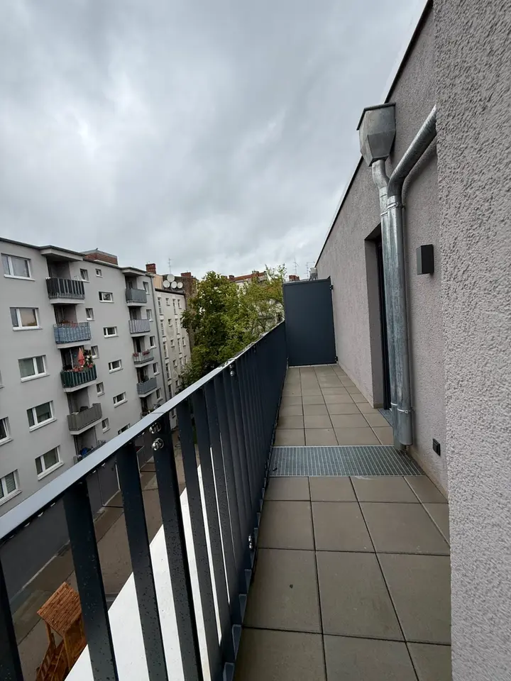 2 Zimmer Wohnung mit 67 m² in Berlin – Bild 4