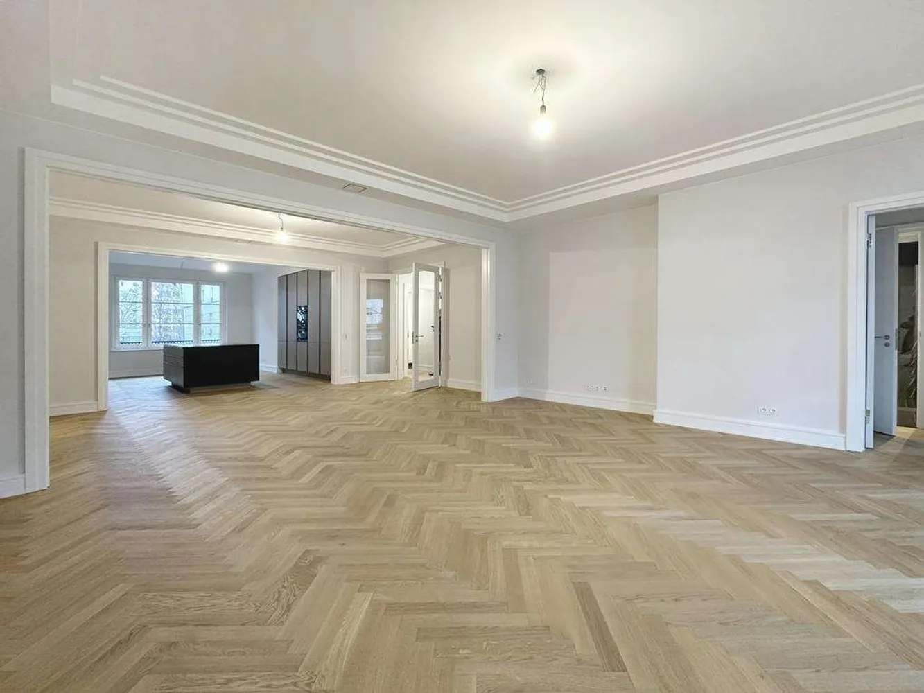 5 Zimmer Wohnung mit 170 m² in Berlin – Bild 1