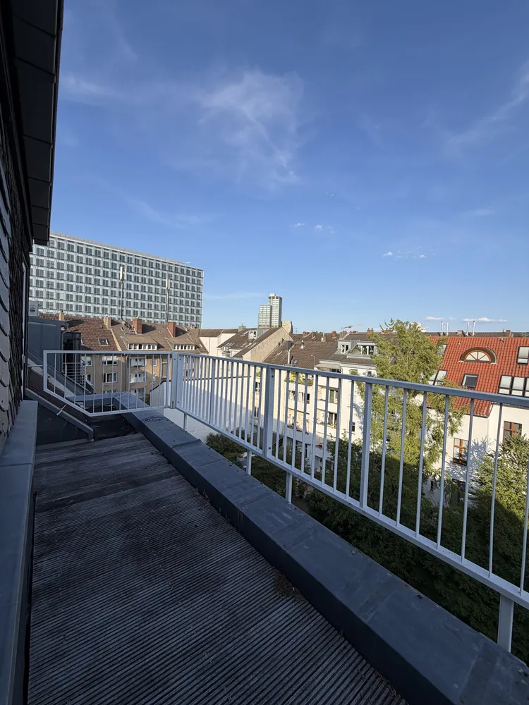 4 Zimmer Wohnung mit 92 m² in Düsseldorf – Bild 10