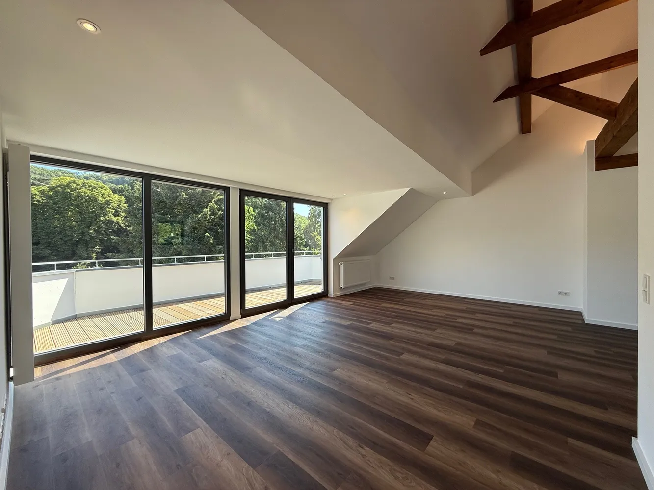 2 Zimmer Wohnung mit 87 m² in Bonn – Bild 2