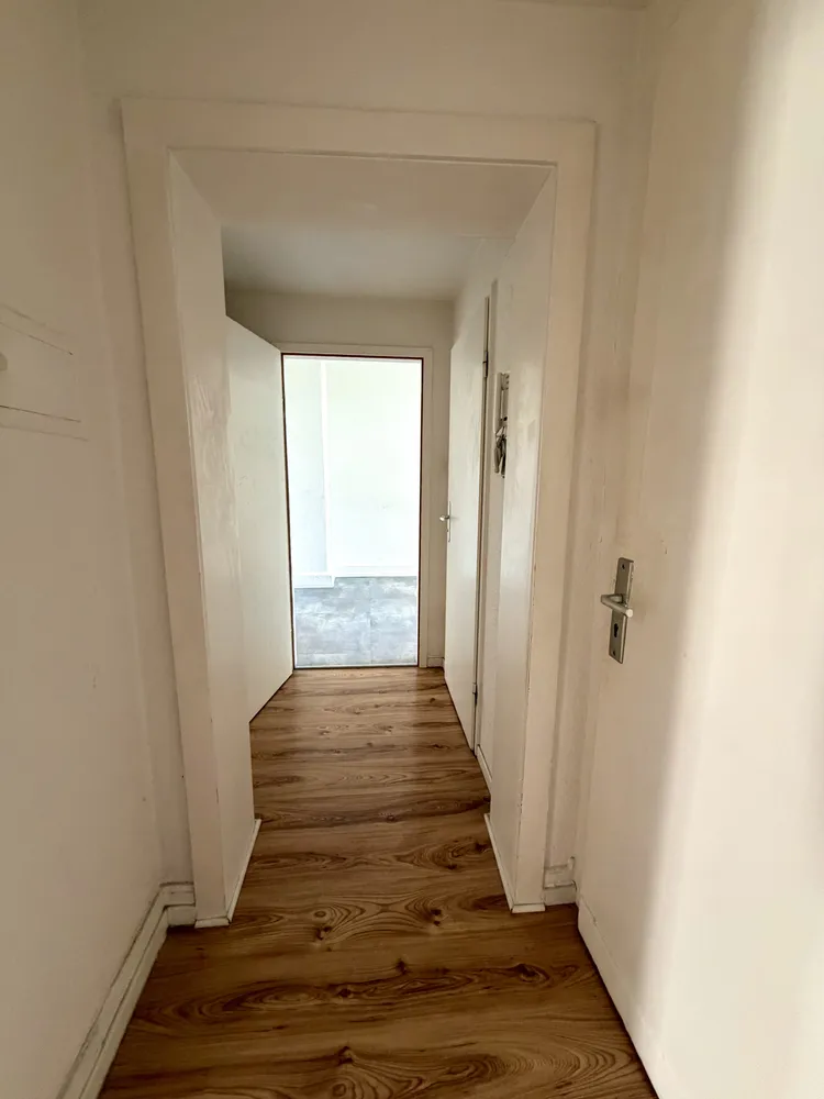2 Zimmer Wohnung mit 65 m² in Wuppertal – Bild 2