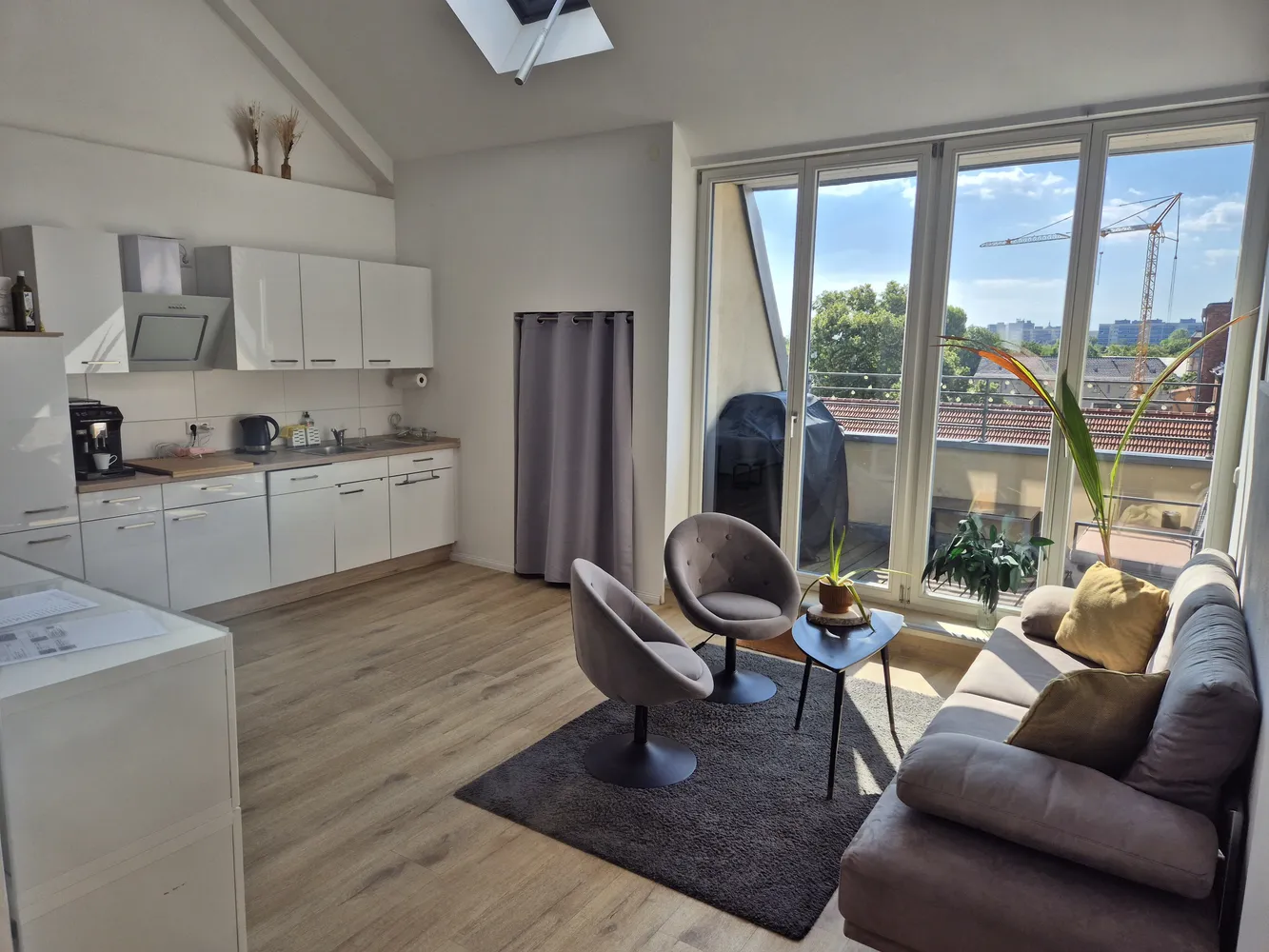 1 Zimmer Wohnung mit 104 m² in Potsdam – Bild 2