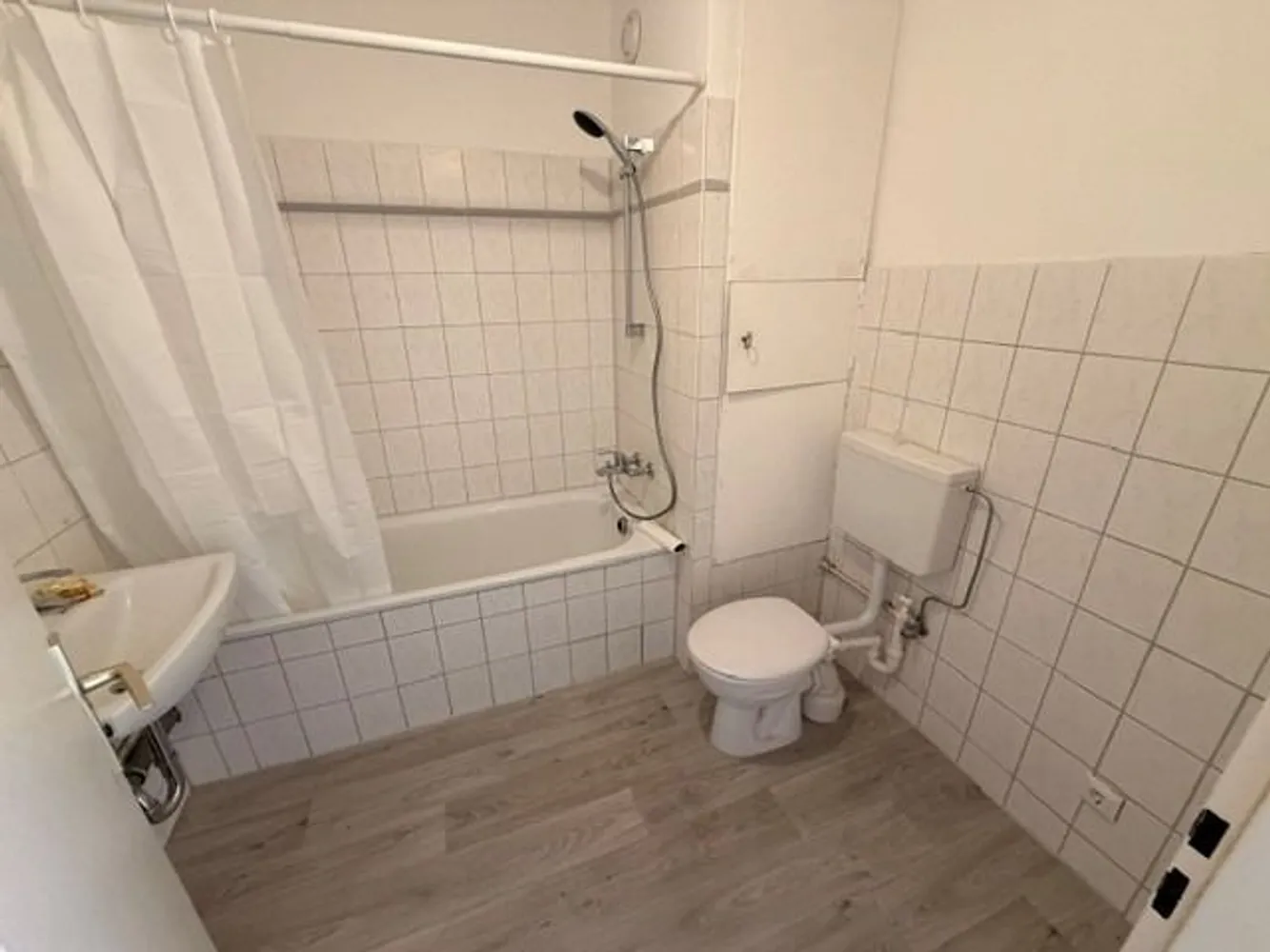 2 Zimmer Wohnung mit 64 m² in Berlin – Bild 9