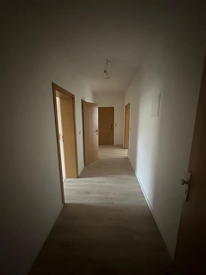 3 Zimmer Wohnung mit 82 m² in Halle (Saale) – Bild 4