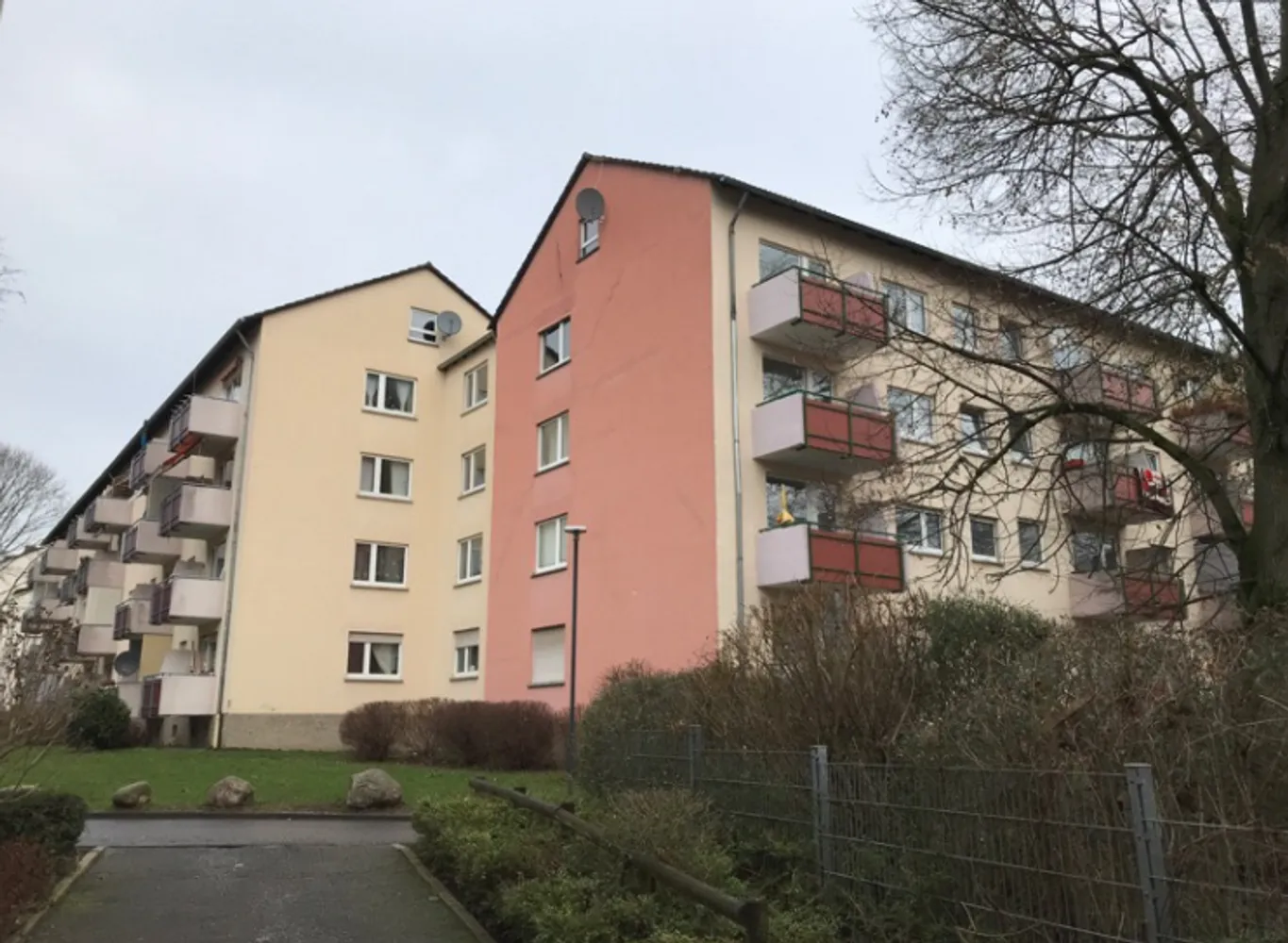 2 room apartment with 50 m² in Wiesbaden – Photo 2
