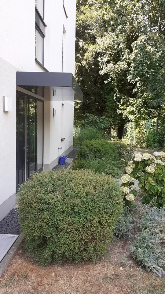 2 Zimmer Wohnung mit 135 m² in Düsseldorf – Bild 2