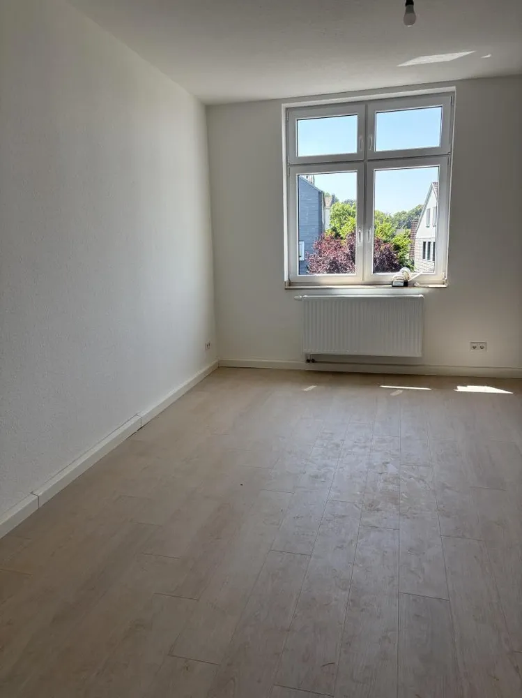 2 Zimmer Wohnung mit 80 m² in Wuppertal – Bild 2