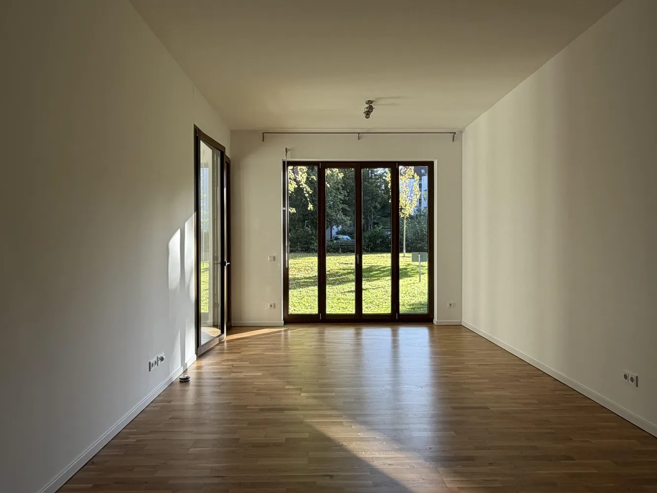 2 room apartment with 80 m² in Bielefeld – Photo 2