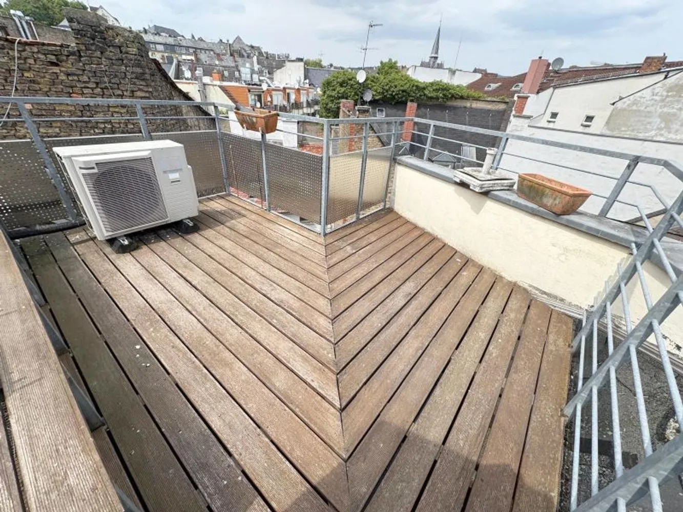 5 Zimmer Wohnung mit 120 m² in Wiesbaden – Bild 4
