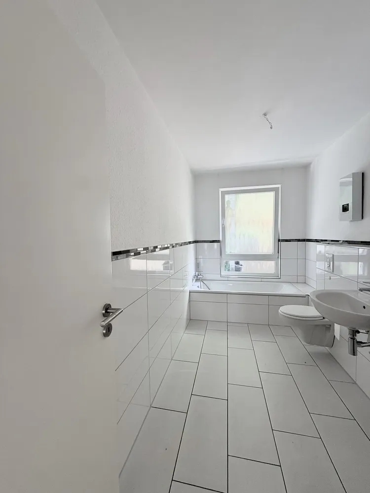 4 Zimmer Wohnung mit 98 m² in Düsseldorf – Bild 5