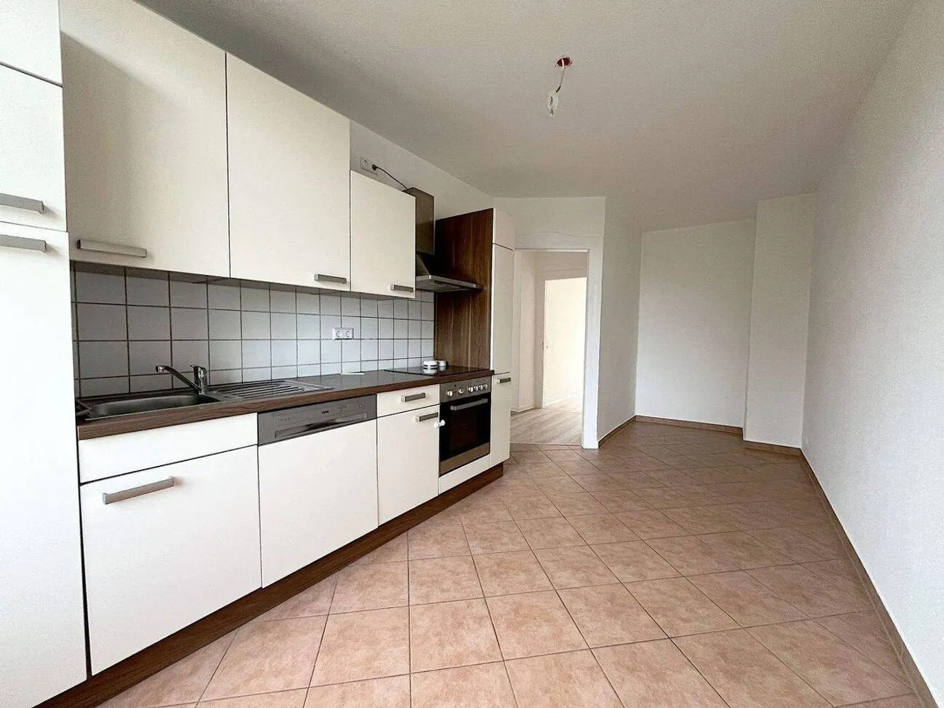 2 room apartment with 65 m² in Chemnitz – Photo 6