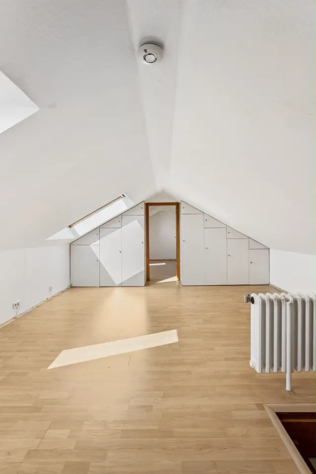 6 Zimmer Wohnung mit 160 m² in Essen – Bild 2