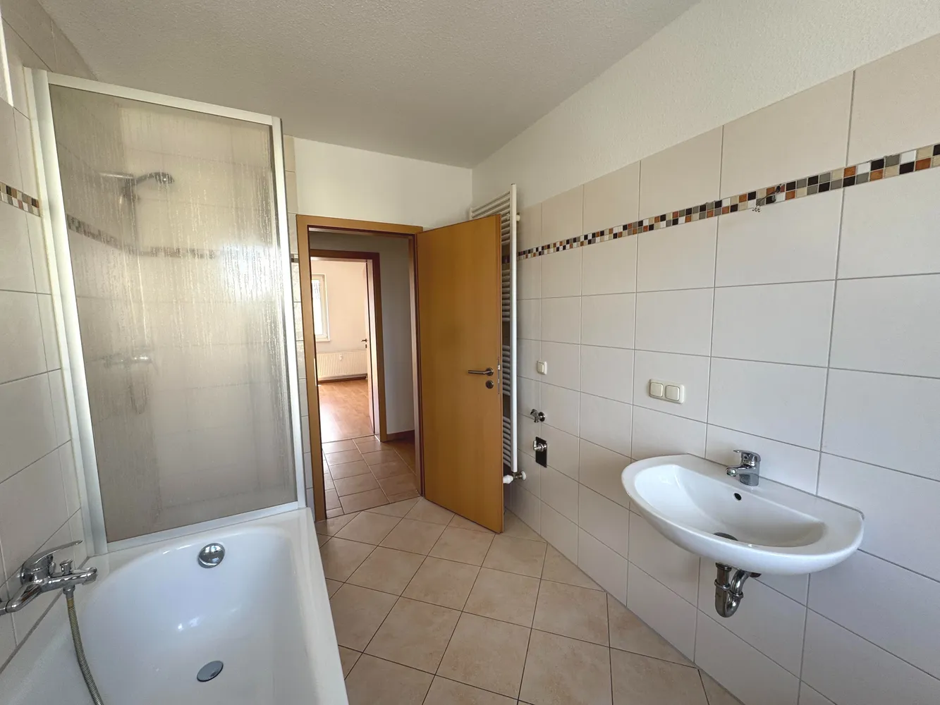 2 Zimmer Wohnung mit 60 m² in Magdeburg – Bild 8