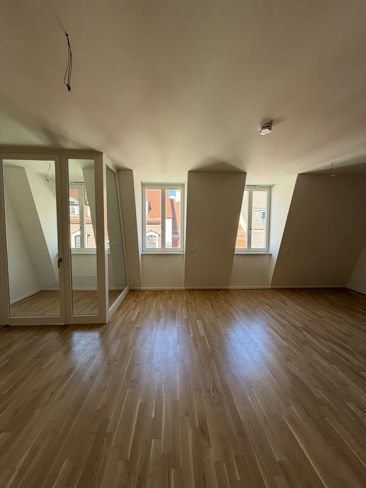 2 Zimmer Wohnung mit 89 m² in Dresden – Bild 1