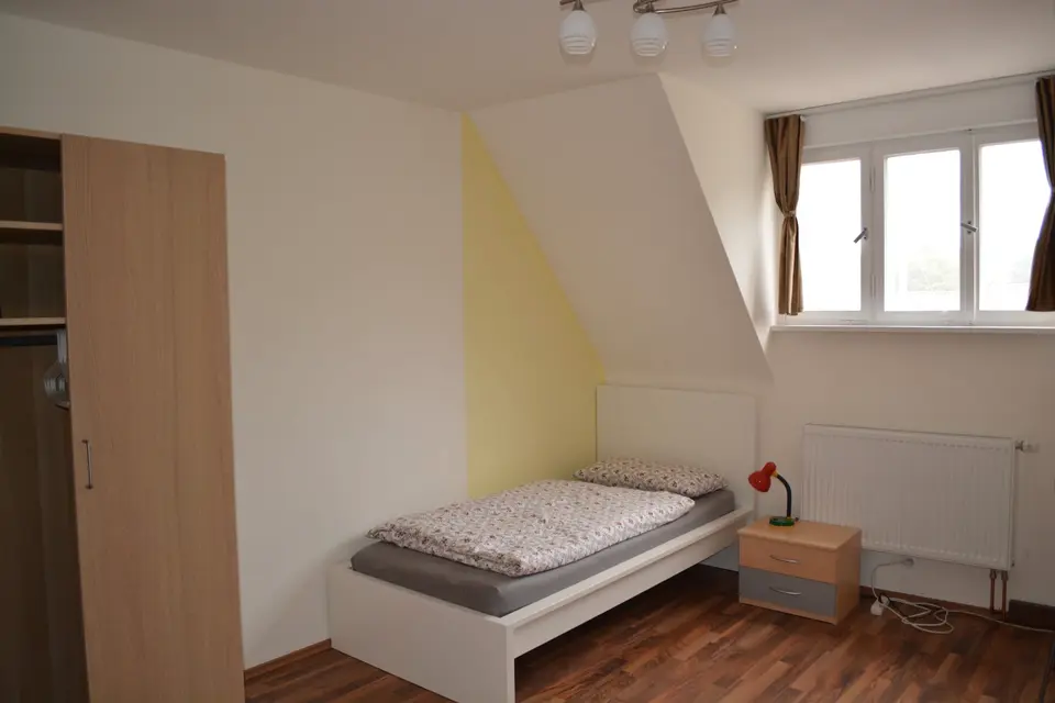 Shared room with 17 m² in Stuttgart – Photo 3