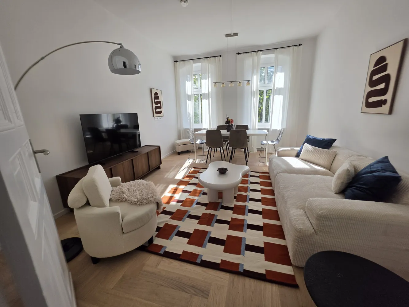 4 room apartment with 98 m² in Berlin – Photo 1