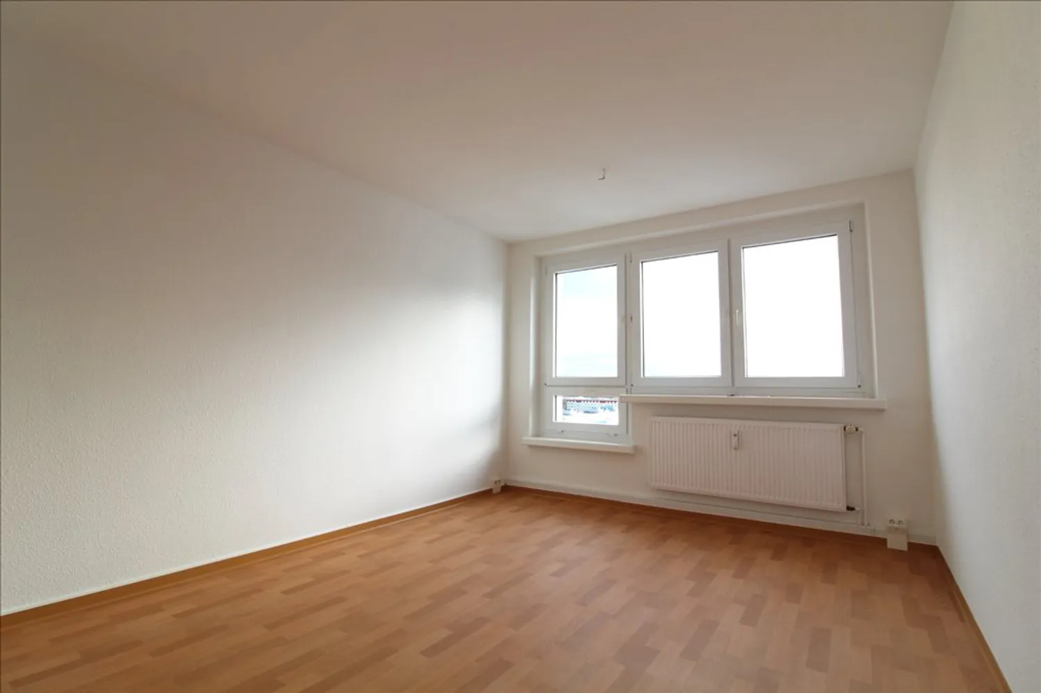 3 Zimmer Wohnung mit 78 m² in Magdeburg – Bild 2