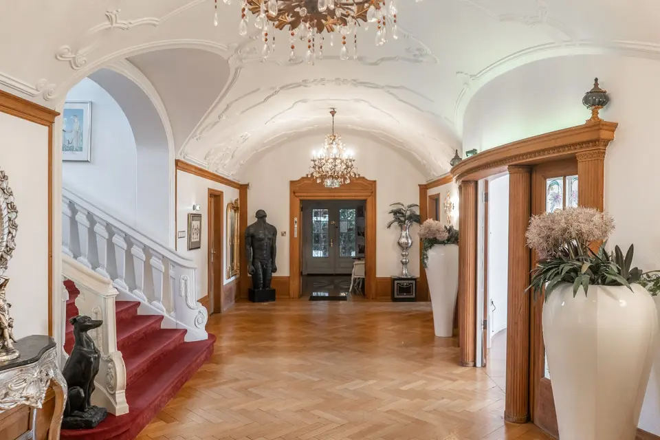 6 Zimmer Wohnung mit 350 m² in Iserlohn – Bild 7