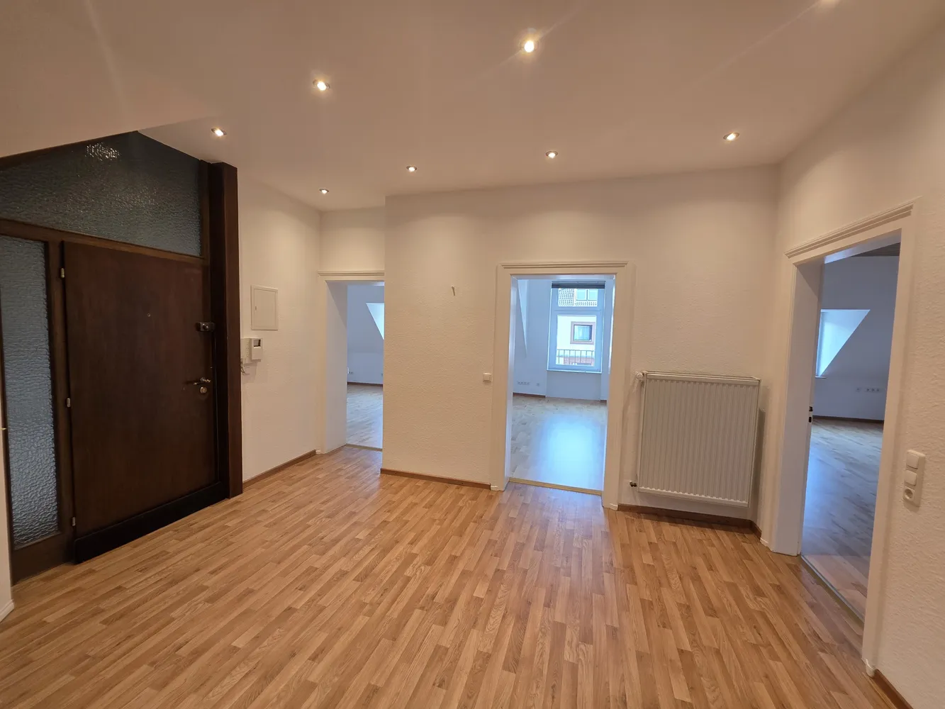 4 Zimmer Wohnung mit 143 m² in Frankfurt am Main – Bild 5
