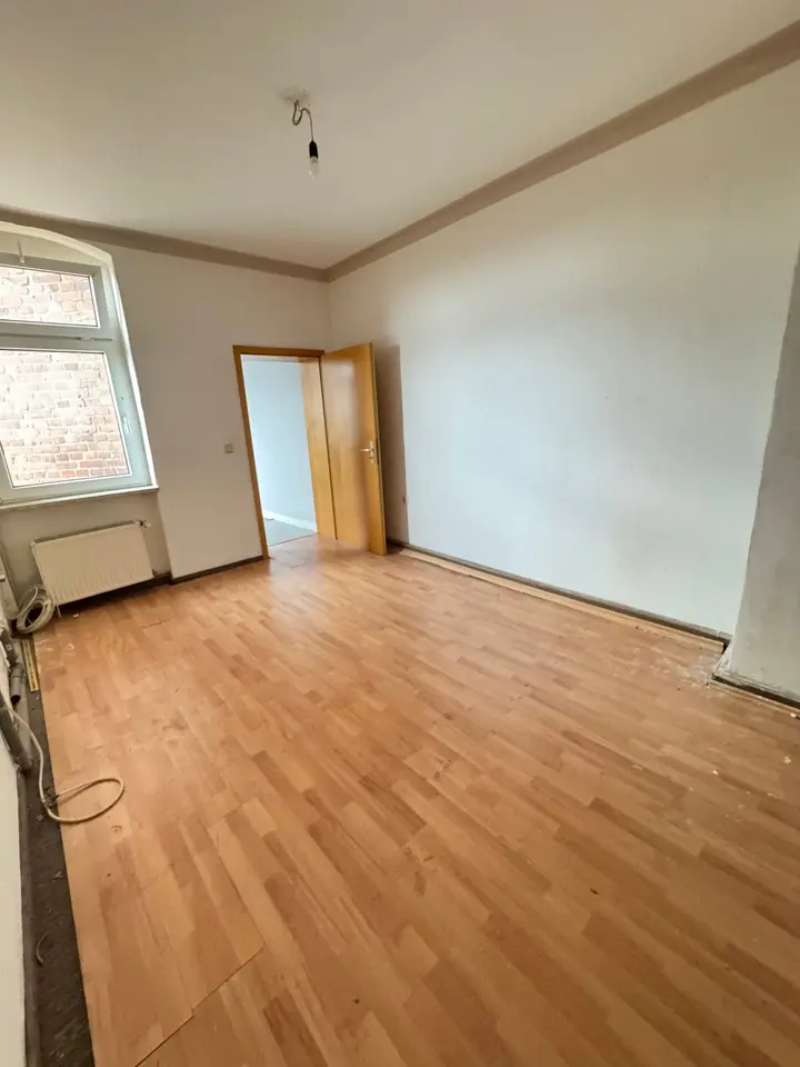 5 Zimmer Wohnung mit 120 m² in Halberstadt – Bild 1