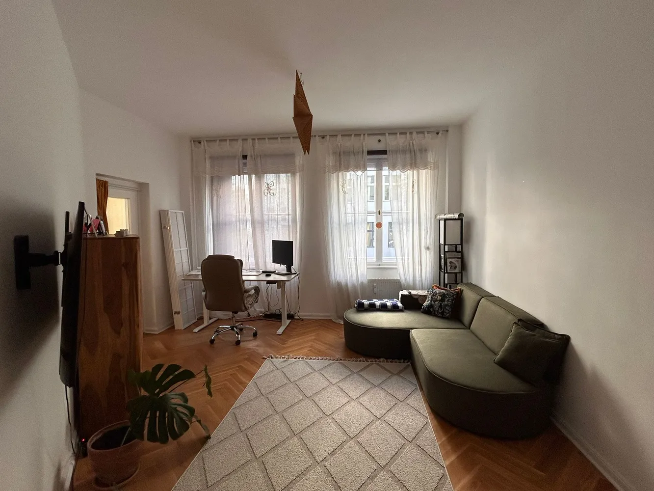 2 Zimmer Wohnung mit 90 m² in Berlin – Bild 4