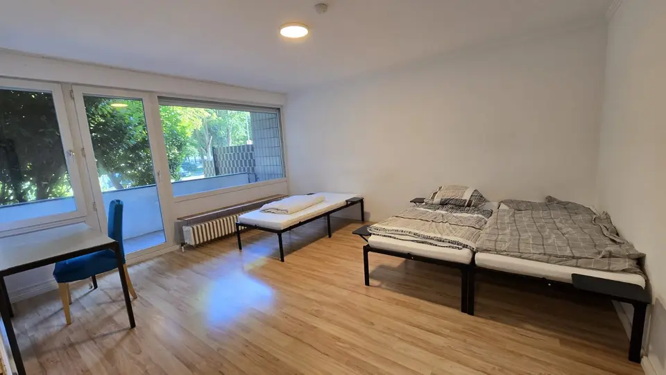 WG-Zimmer mit 80 m² in Frechen – Bild 1