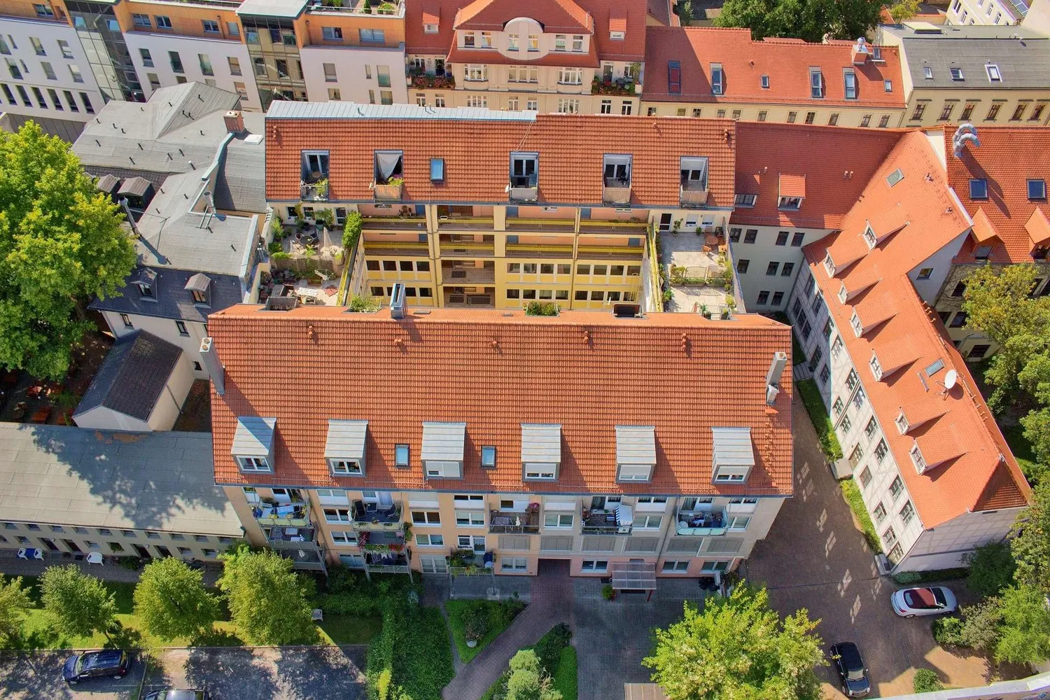 2 Zimmer Wohnung mit 105 m² in Halle (Saale) – Bild 2