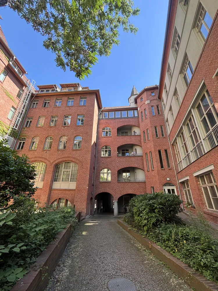 2 Zimmer Wohnung mit 41 m² in Halle (Saale) – Bild 1