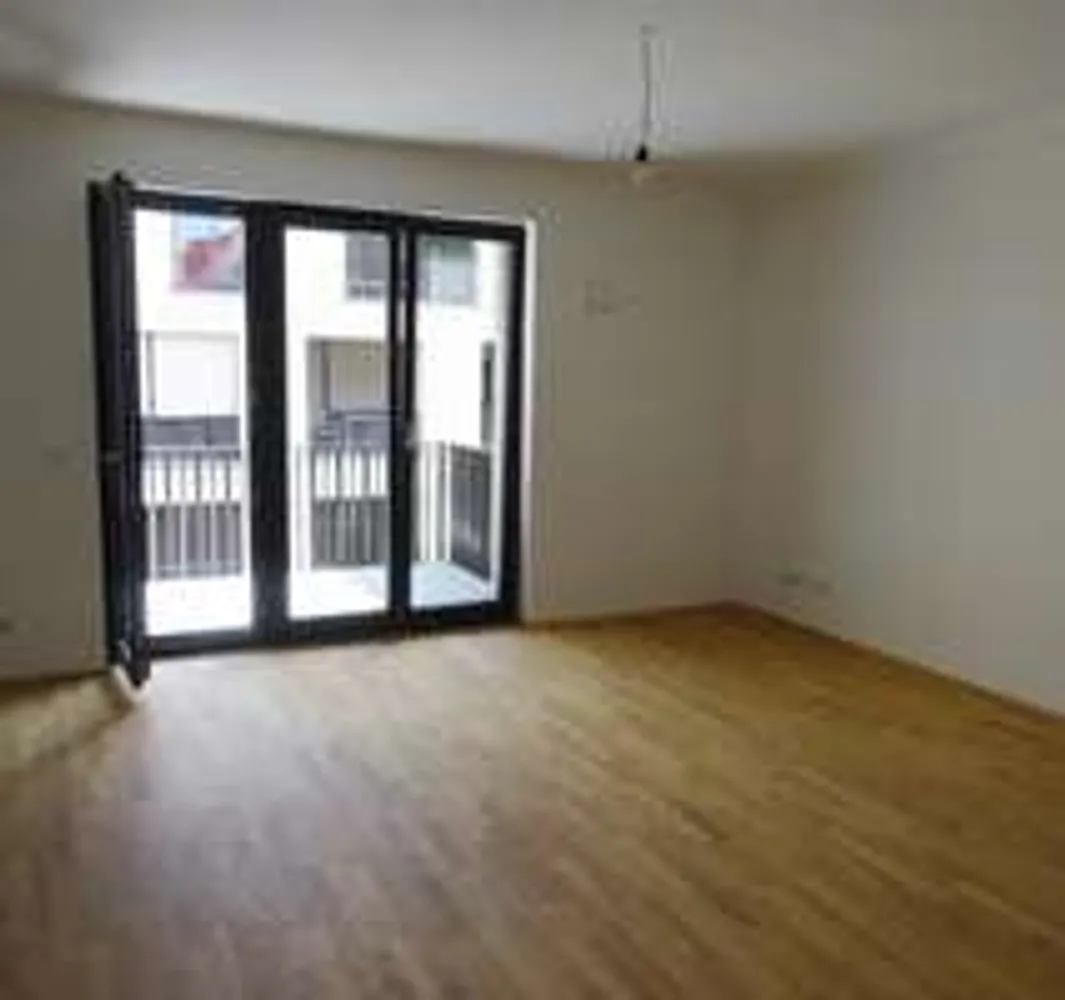 2 Zimmer Wohnung mit 64 m² in Regensburg – Bild 2