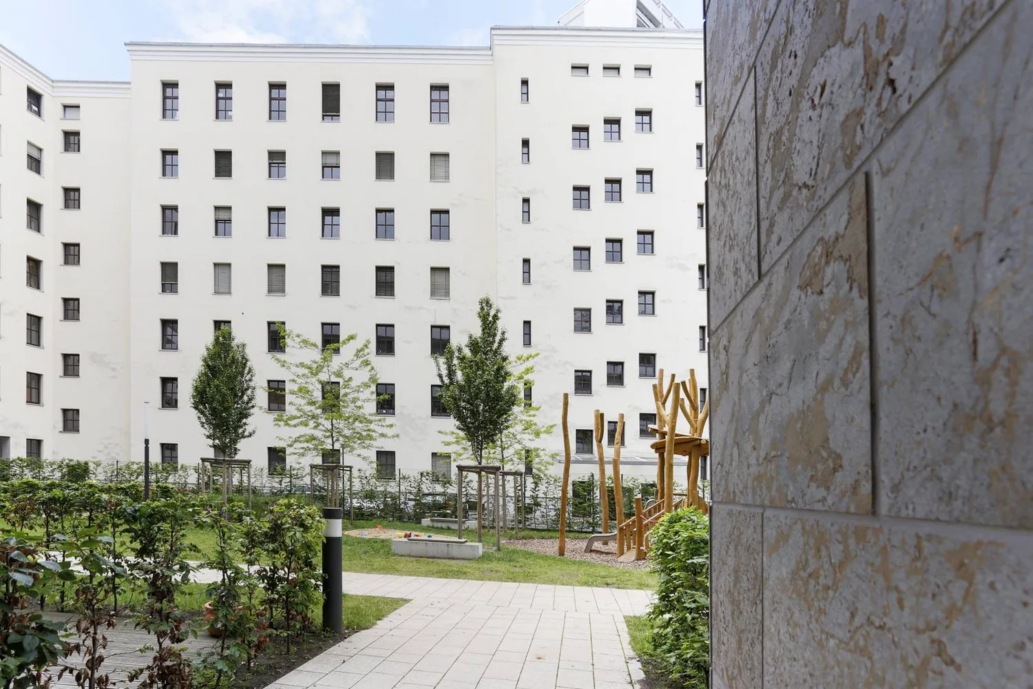 2 room apartment with 58 m² in Berlin – Photo 1