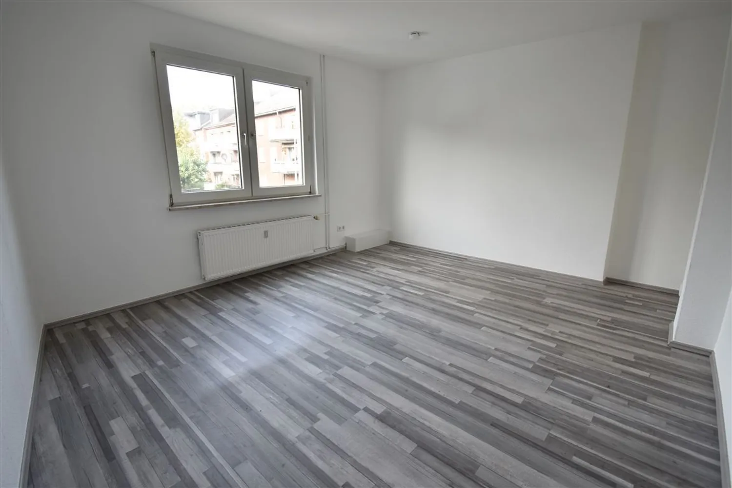 4 room apartment with 82 m² in Duisburg – Photo 1