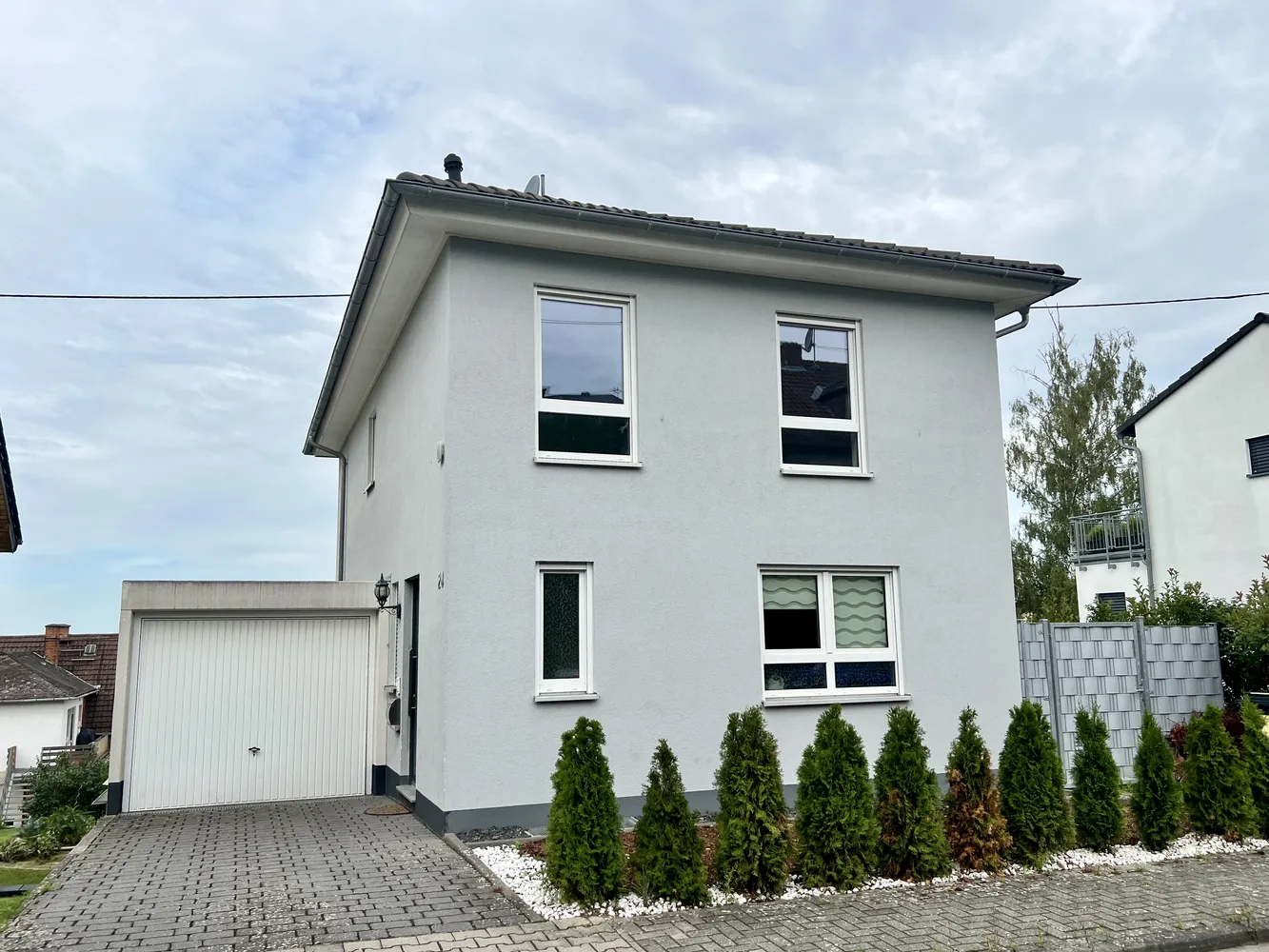 5 Zimmer Haus mit 175 m² in Wiesbaden – Bild 1