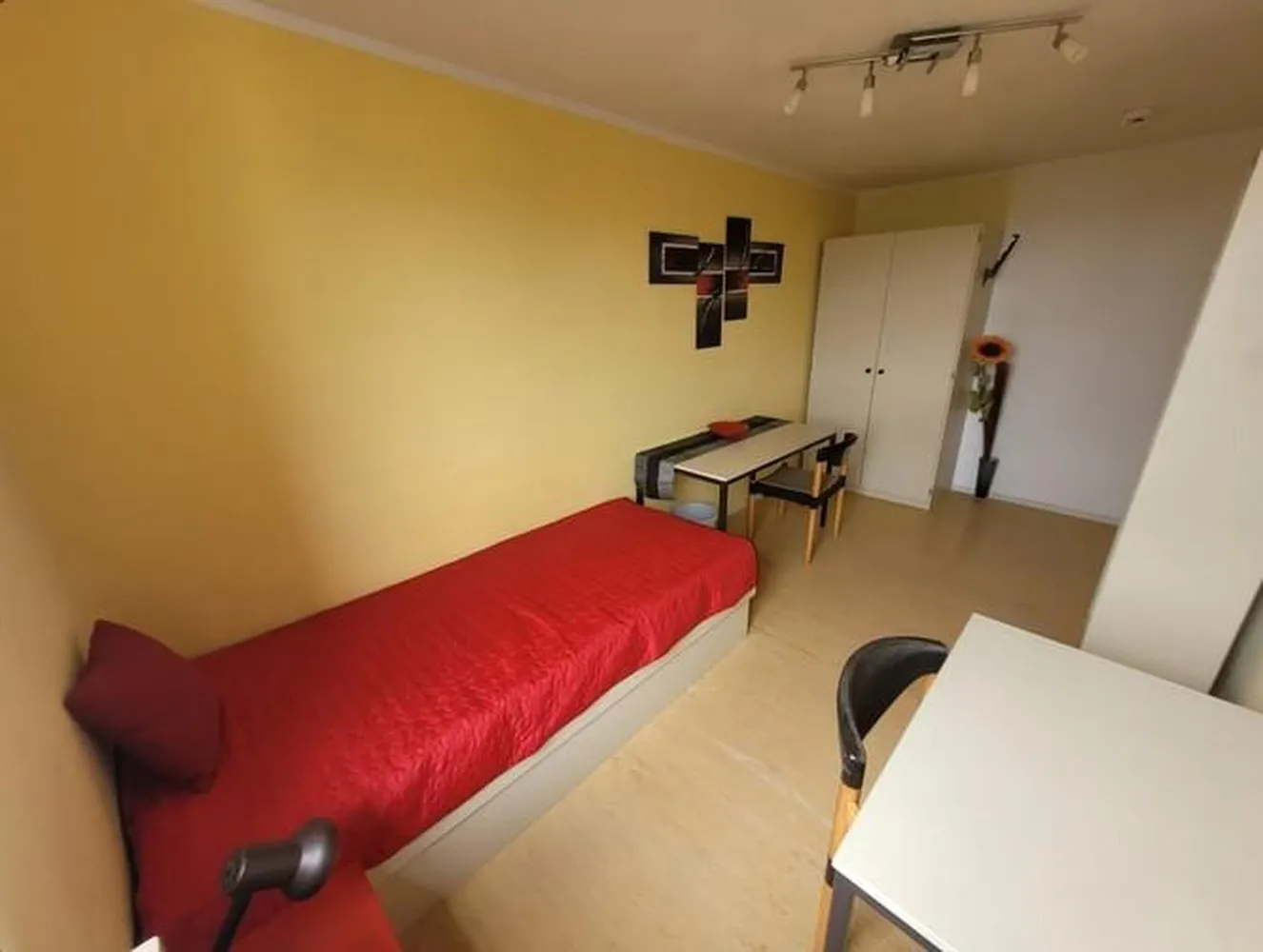 1 Zimmer Wohnung mit 24 m² in Erlangen – Bild 2